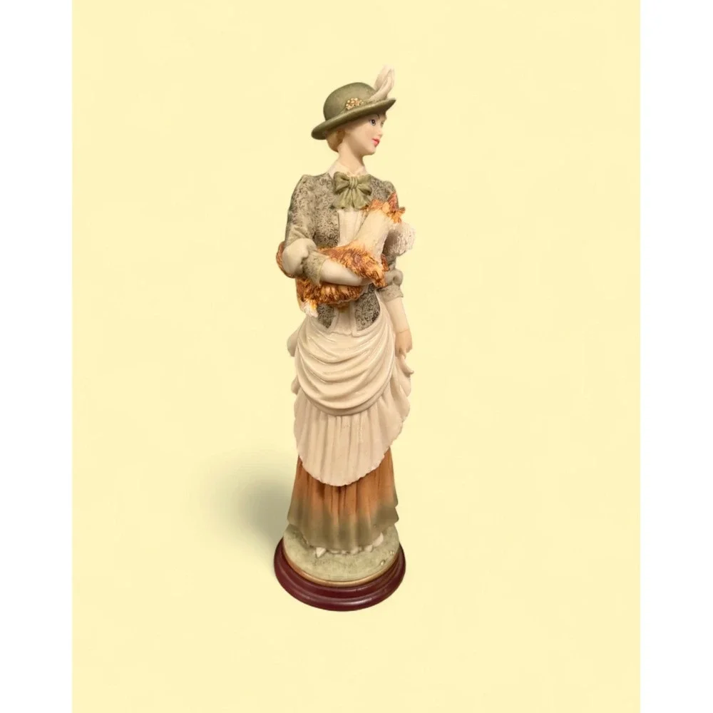 Armani Style Vintage Figurine - Edwardian Lady with Scottie Dog - High Detailed